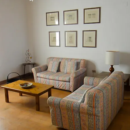 Tenuta Di Colle Alberti Agriturismo Alloggio per agriturismo Cerreto Guidi