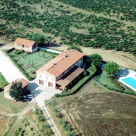 Tenuta Di Colle Alberti Agriturismo * سيريتو غيدي